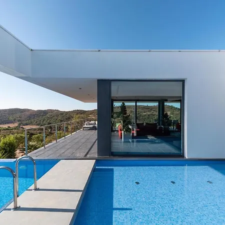 Villa Sernadinha Lux